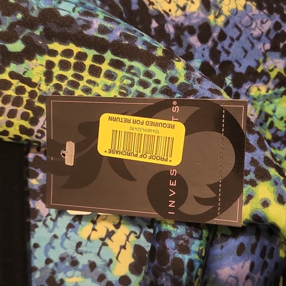 Sleeveless blue green black blouse 18 - Picture 5 of 5